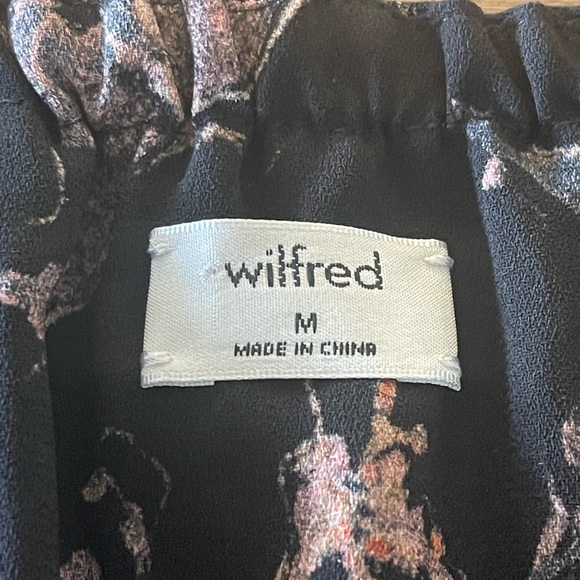 Wilfred Medium Aritzia Top - Picture 2 of 4